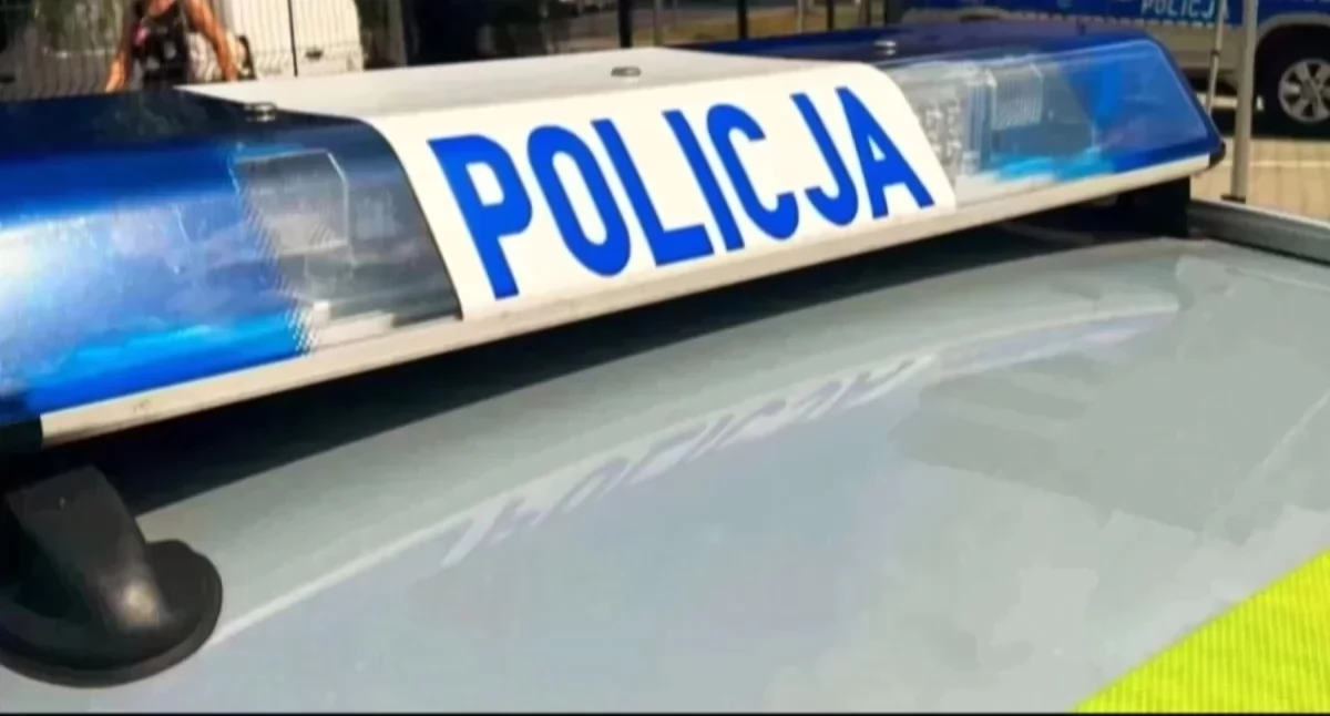 Kronika policyjna, Policja wraca szkół Żyrardowie Mazowszu zapewnić bezpieczeństwo uczniom - zdjęcie, fotografia